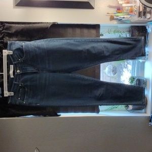 Levi's Mid Rise Skinny Crop